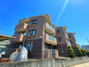 ＰＬＡＮＮＥＤ　ＨＯＵＳＥ 301号-1