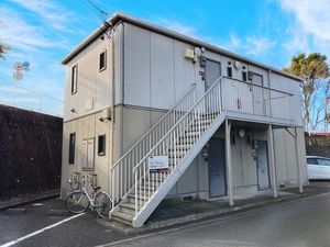 フレア上平塚Ⅲ 201号-1