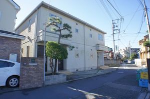 メゾンフローラ 102号-1