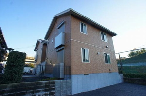 フローラル平戸Ｃ 201号-1