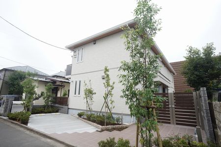 Ｔｒｕｓｔ　Ｍａｉｓｏｎ