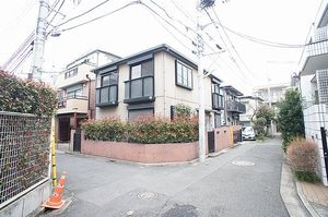 新宿喜久井町住宅
