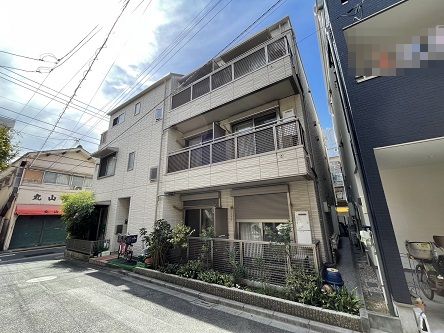 Ｃｈａｒｉｔｅ　Ｆｕｊｉｙａ