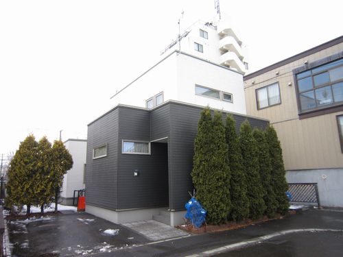 平岸１条２丁目戸建