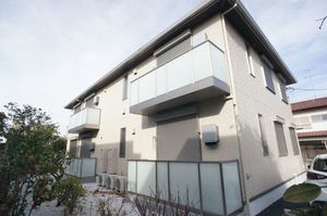 Ｉｚｕ　Ｍａｉｓｏｎ　Ａｄｏｎｉｓ