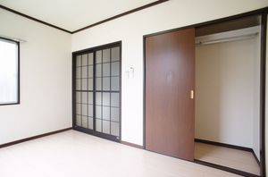 ファミール上鷺 101号-4