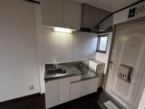 第一カ－サ尾崎 203号-3