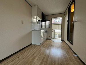 コ－ポ光永 201号-6