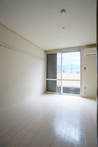 ラプラス羽沢 103号-3