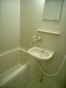 フロ－ラ粕谷 101号-8