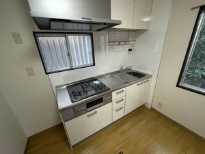 パ-クヒルズ 102号-3