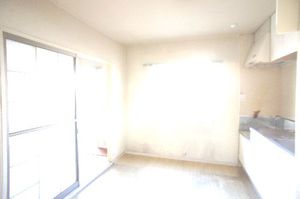 フレグランス平山A 102号-3