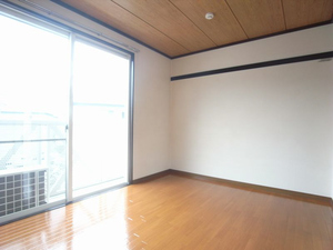 フレグランス平山Ｅ 201号-4