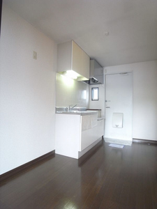 フレグランス平山Ｅ 201号-8