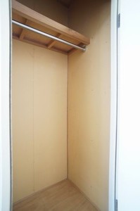 ＣＯＭＭＯＤＥ山王 201号-7