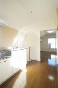 ＣＯＭＭＯＤＥ山王 201号-8