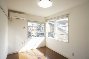 ＣＯＭＭＯＤＥ山王 206号-2