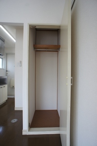 ＣＯＭＭＯＤＥ山王 206号-4