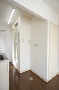 ＣＯＭＭＯＤＥ山王 206号-6