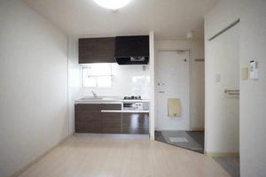 ロ－ズウエストＢ 202号-2