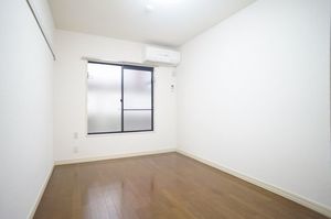 コ-ポロ-リエ 102号-2