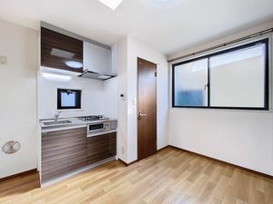 パレスロイヤル 302号-2