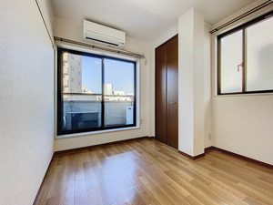 パレスロイヤル 302号-4