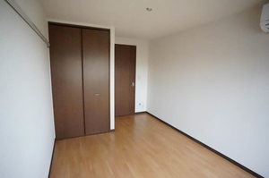 メゾン・ド・フルールⅡ 203号-4