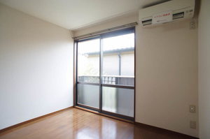 レジデンス　クリスタニア 202号-3