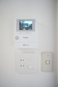 フレグランス　イワマ 102号-9