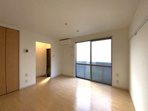 ヴィラ桜坂 102号-2