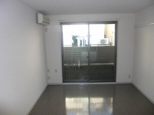 スリーゼ 102号-2