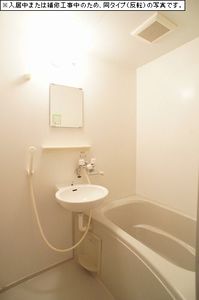 ヴァンティアン市川 207号-4