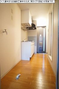 ヴァンティアン市川 207号-7