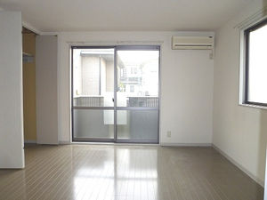 グラシューズ府中の森 201号-3