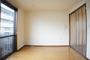 フラッツソレアード 105号-3