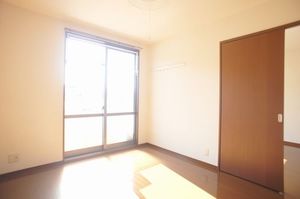 メイプルリーフタウンＡ 102号-5