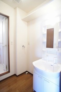 メイプルリーフタウンＡ 102号-9