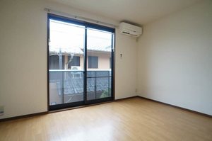 グリューナーラウム 202号-1