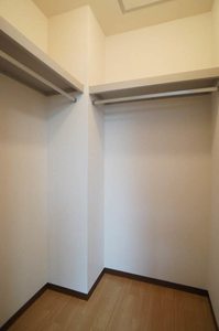 グリューナーラウム 202号-5