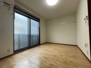 メゾンハナヤ 203号-2