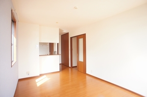 シャーメゾンしらゆり 201号-3