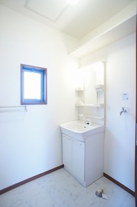 シャーメゾンしらゆり 201号-8