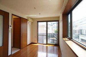 グランバリエ三軒茶屋 202号-2