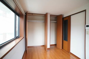 グランバリエ三軒茶屋 202号-3