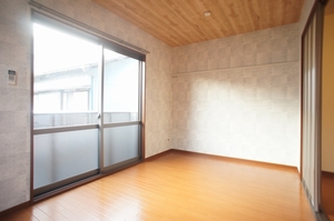 メゾン　ラツール 202号-2