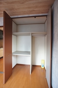 メゾン　ラツール 202号-4