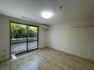 ハウゼ・クラーレ 102号-2