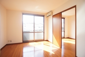 シャーメゾンＳｈｉｎ’ｓ　Ｂ 101号-4