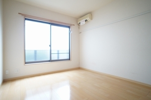 パピヨン南大井 210号-2